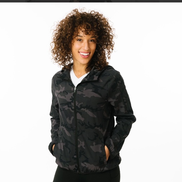 Zyia Forest Camo Zipper Hoodie Jacket - Picture 5 of 12